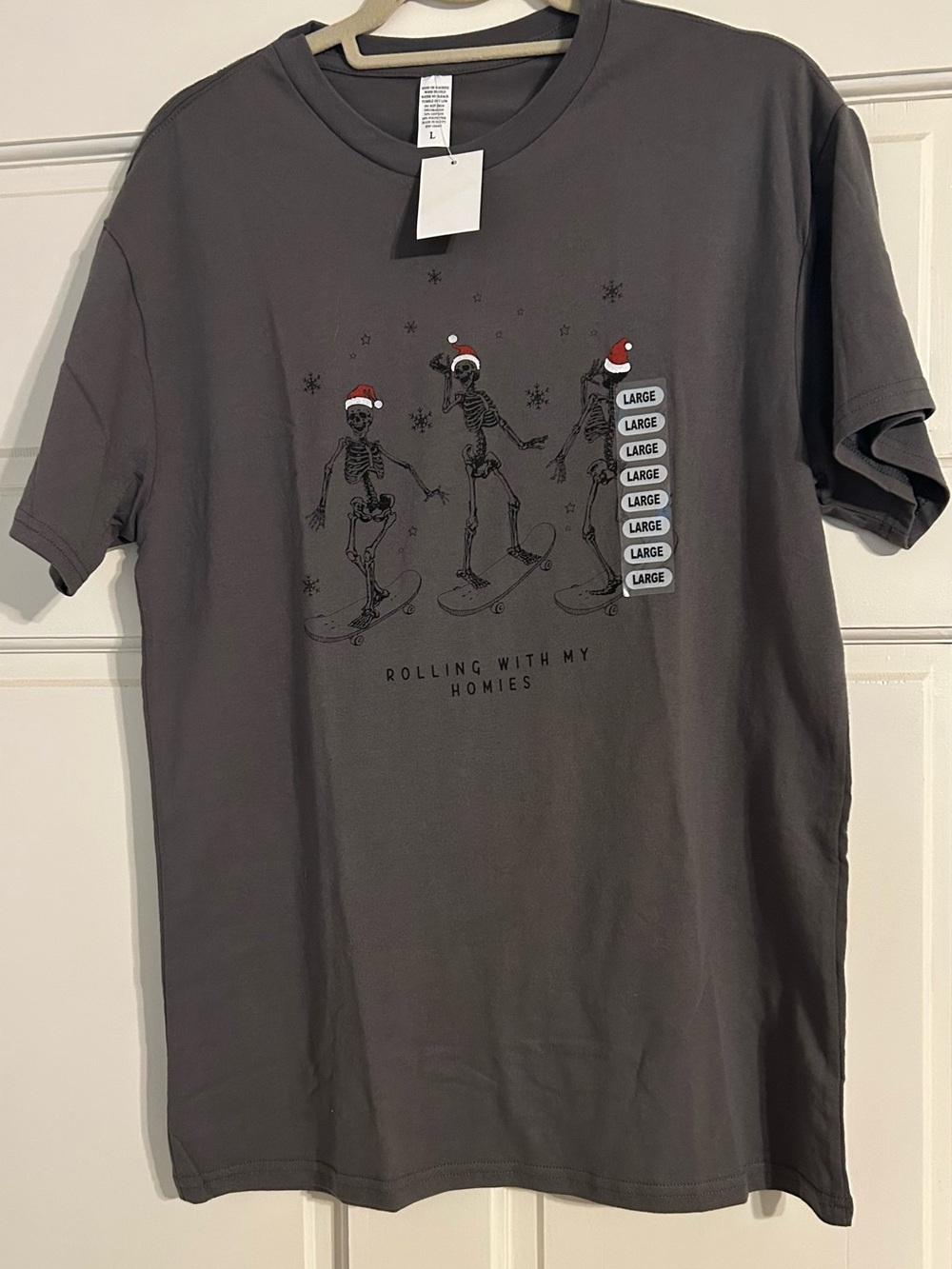 Men's Gray 'Rolling With My Homies' Skeleton Graphic Tee Skateboard Santa Hats